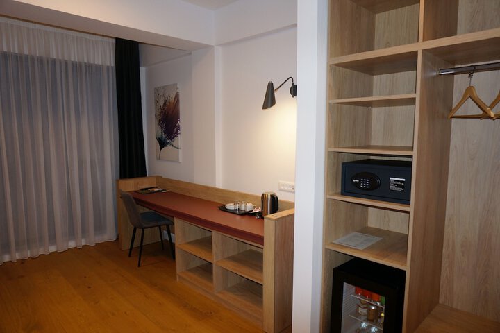 Room 22 of 69
