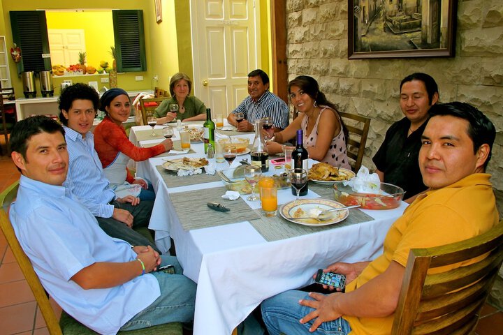 Dining 19 of 33