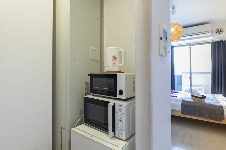 Room 13 of 23