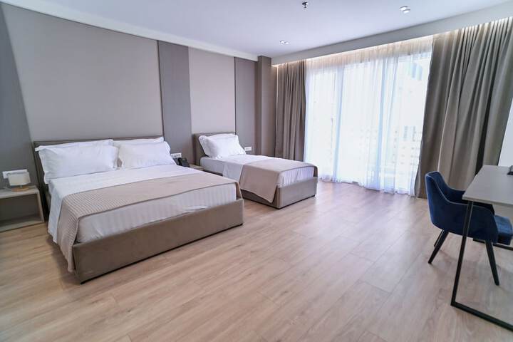 Room 12 of 26