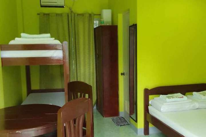 Room 18 of 37