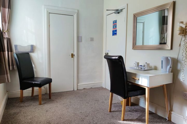 Room 46 of 90