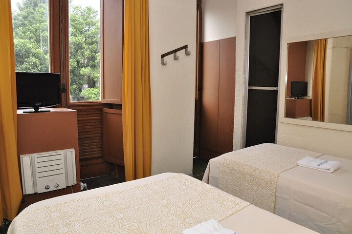 Room 6 of 47