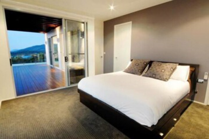 Room 15 of 17