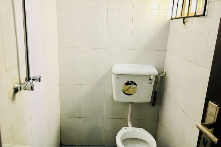 Room 15 of 20