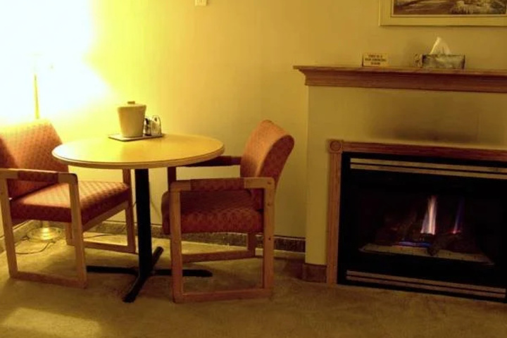 Room 4 of 11