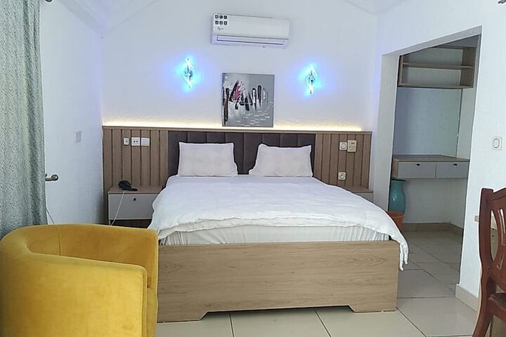 Room 40 of 156
