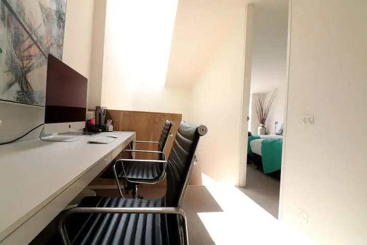 Room 4 of 15