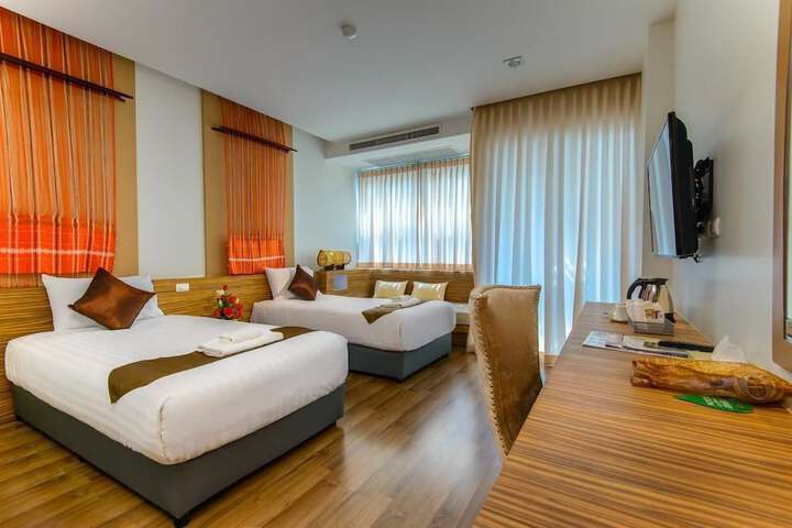 Room 25 of 62