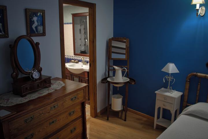 Room 18 of 36