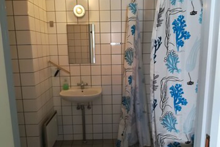 Room 5 of 62