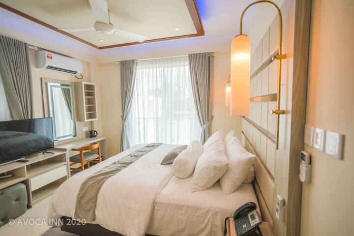 Room 8 of 47