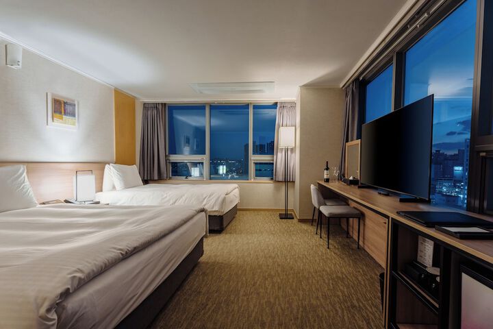 Room 21 of 61