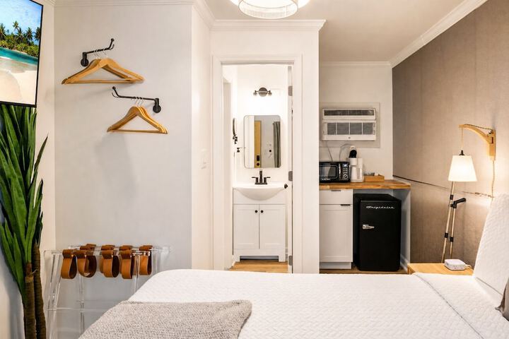 Room 26 of 144