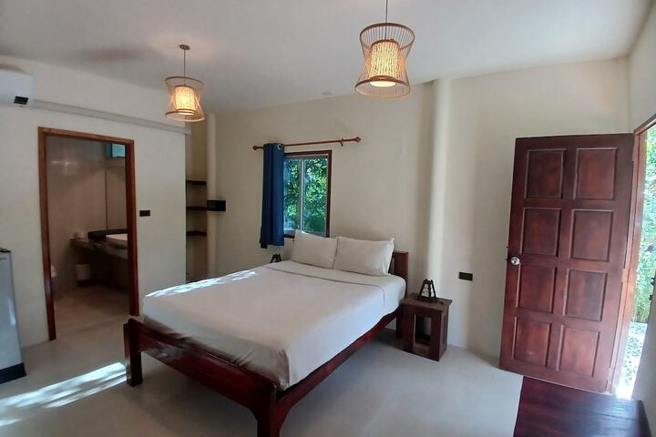 Room 34 of 49