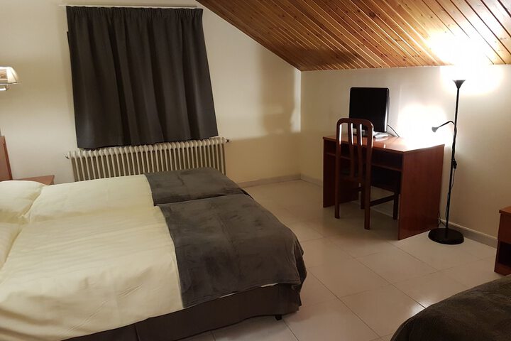 Room 10 of 53