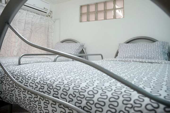 Room 6 of 27