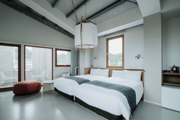Room 25 of 63