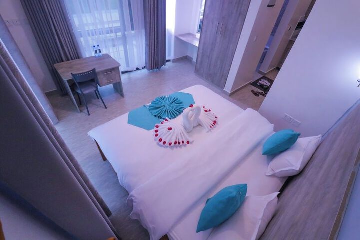 Room 7 of 27