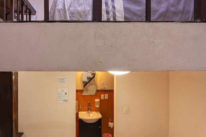 Room 40 of 117