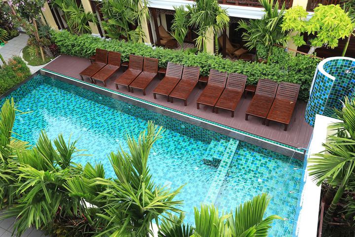 Pool 34 of 68
