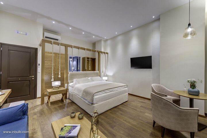 Room 30 of 74