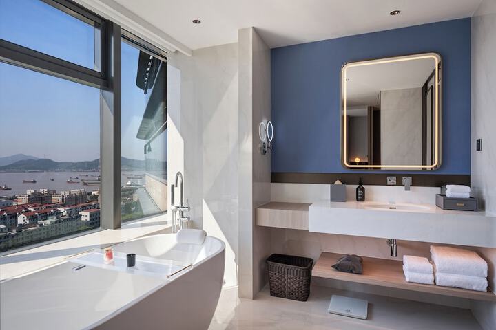 Room 21 of 45