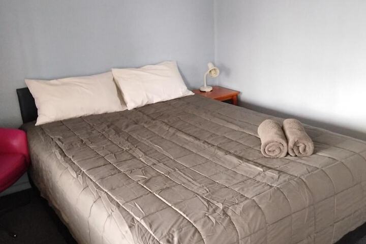 Room 10 of 34