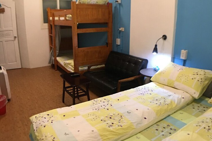 Room 17 of 54