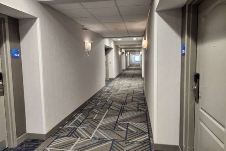 Ballroom/Hall 32 of 38