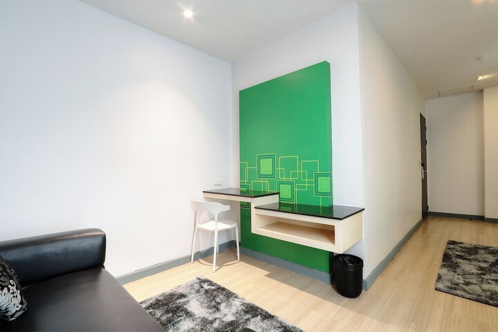 Room 21 of 36