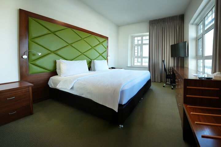 Room 40 of 64