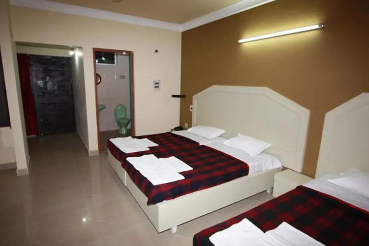 Room 3 of 11