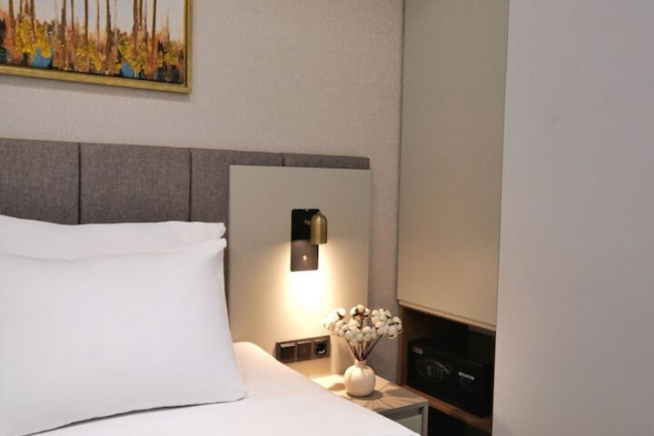 Room 20 of 71