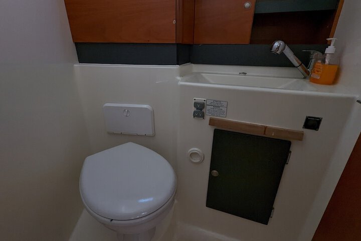 Room 162 of 207