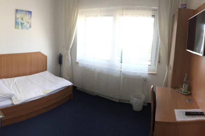 Room 20 of 46