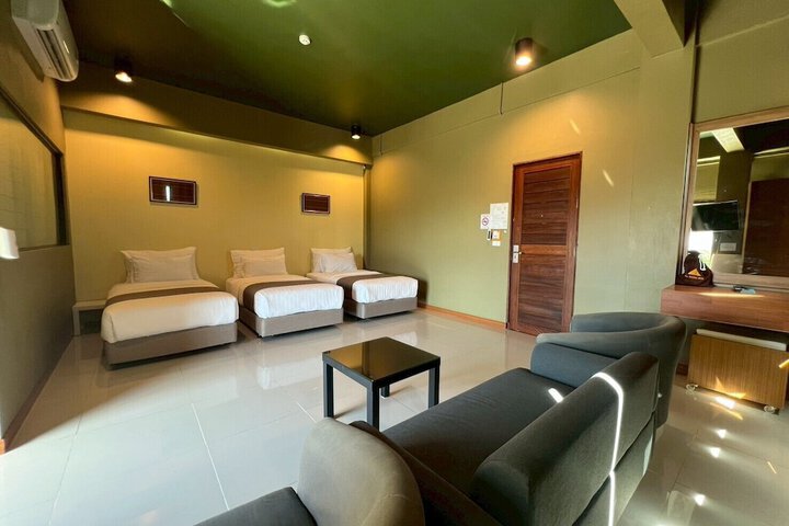 Room 3 of 19