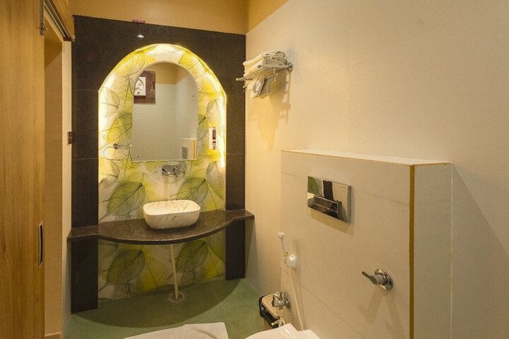 Room 45 of 64
