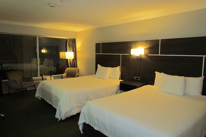 Room 10 of 64