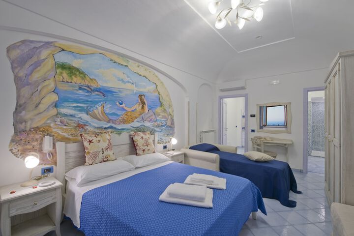 Room 7 of 36