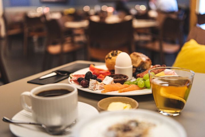 Breakfast/Coffee Service 54 of 85