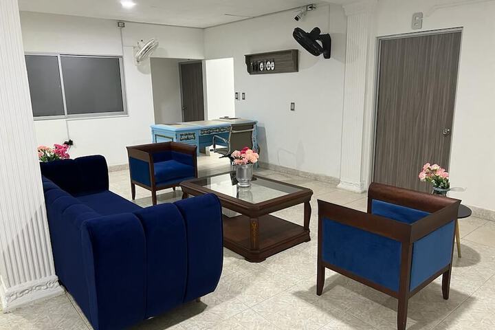Room 30 of 36