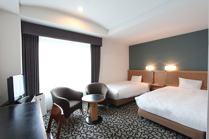 Room 12 of 45