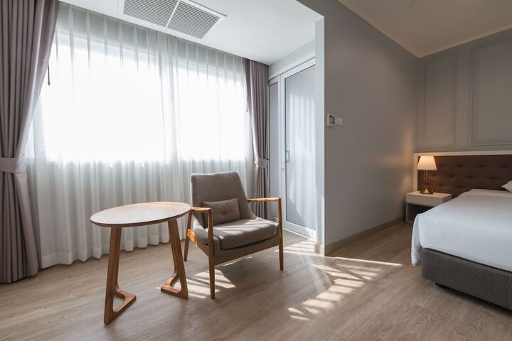 Room 45 of 110