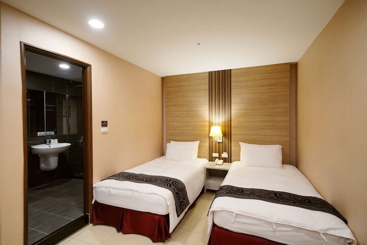 Room 22 of 61