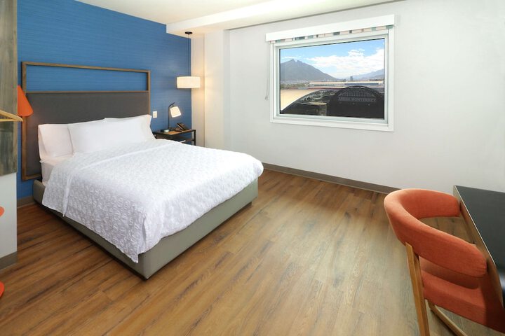 Room 32 of 58