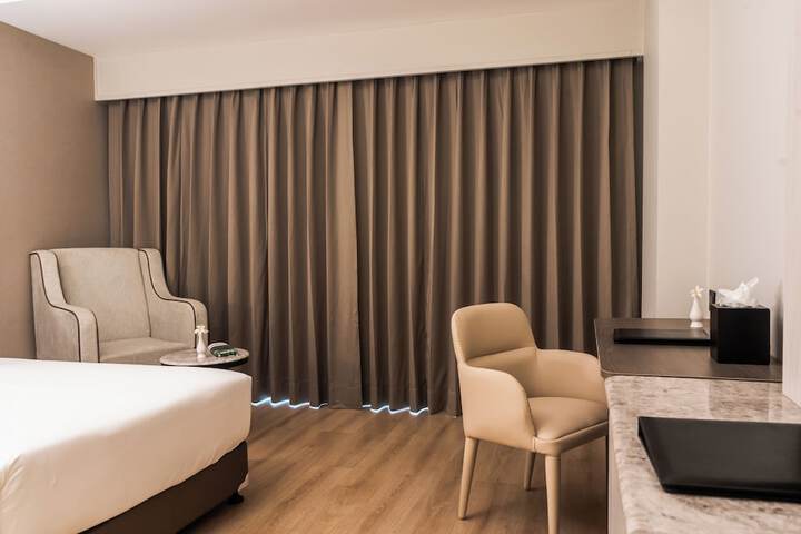 Room 16 of 47