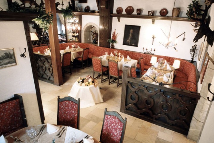 Dining 115 of 146