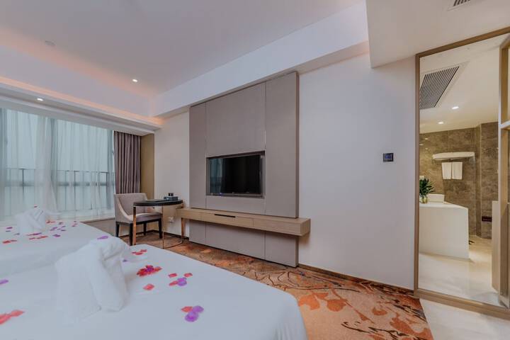 Room 42 of 83