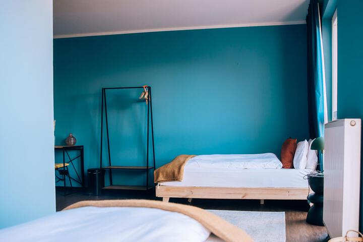 Room 18 of 25